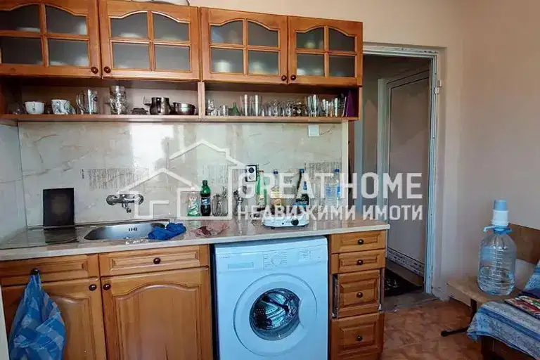 3-bedroom apartment in Tyrgovishte, Centyr
