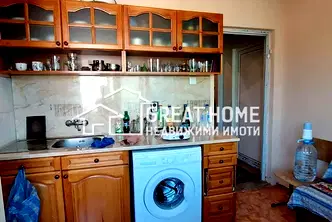 Тристаен апартамент в Търговище, Център