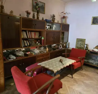 Снимка 2 — Тристаен апартамент в Габрово, Център