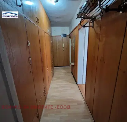 Photo 3 — 3-bedroom apartment in Ruse, Centyr