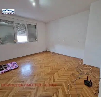 Photo 5 — 3-bedroom apartment in Ruse, Centyr
