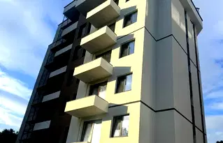 Тристаен апартамент във Варна, Чайка