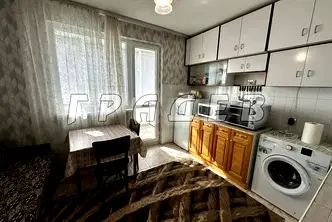 Тристаен апартамент в Русе, Хъшове