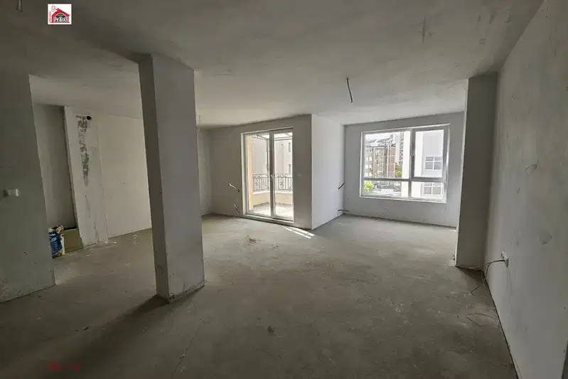 3-bedroom apartment in Pazardjik, Idealen Centyr