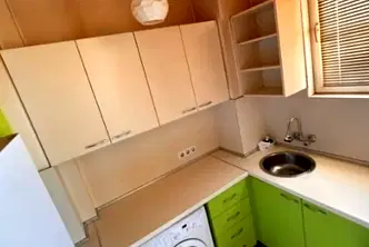 Тристаен апартамент в София, Иван Вазов