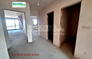 Тристаен апартамент във Варна, Колхозен пазар