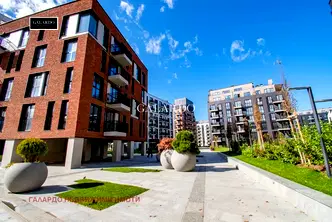 Тристаен апартамент с френски прозорци в Красно село, София