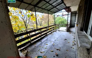 Тристаен апартамент с южно изложение в Младост 2, Варна
