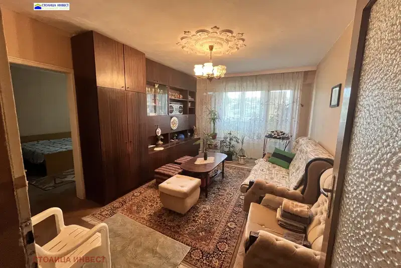 Тристаен апартамент в Русе, Родина 1