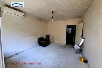 Тристаен апартамент в Русе, Родина 2