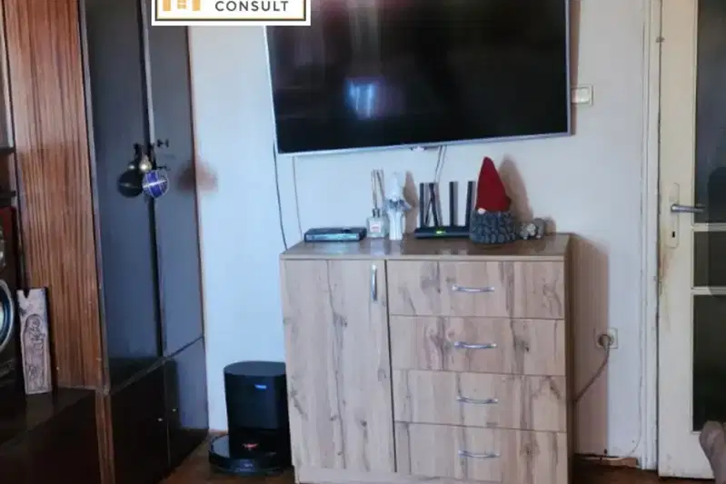 Тристаен апартамент в Плевен, Широк център