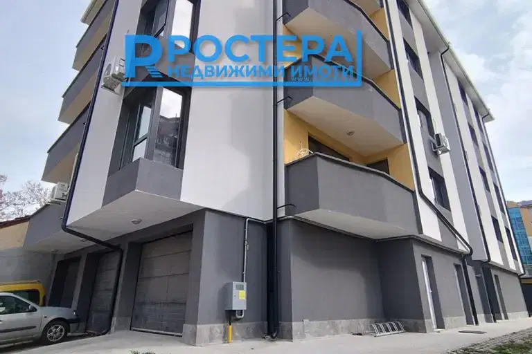 Тристаен апартамент в Търговище, Вароша