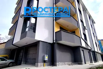 Тристаен апартамент в Търговище, Вароша