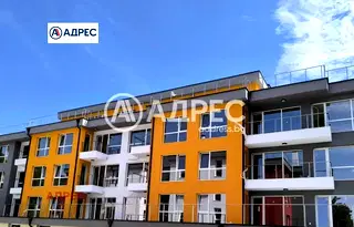 Тристаен апартамент във Варна, Виница