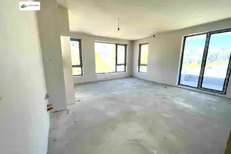 Тристаен апартамент във Варна, Възраждане 1