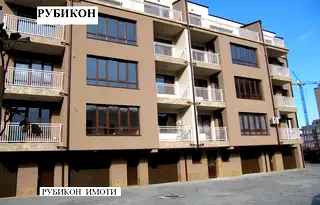 Тристаен апартамент в Пловдив, Южен