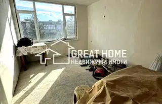 Тристаен апартамент в Търговище, Запад 1