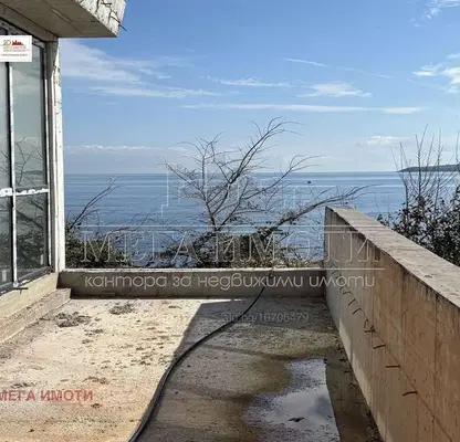Снимка 5 — Тристаен апартамент в Бургас, Черноморец