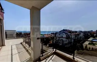 Тристаен апартамент в Бургас, Свети Влас