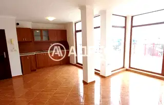 Тристаен апартамент в Бургас, Свети Влас