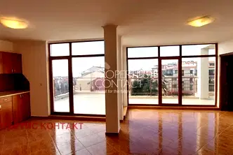 Тристаен апартамент в Бургас, Свети Влас