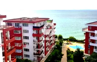 Тристаен апартамент в Бургас, к.к. Елените