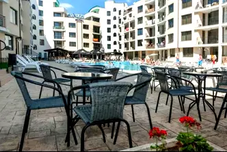 Тристаен апартамент в Бургас, к.к. Слънчев бряг