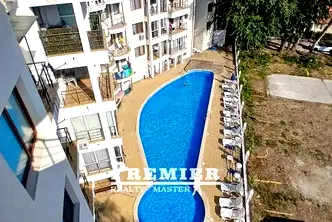 Тристаен апартамент в Бургас, к.к. Слънчев бряг