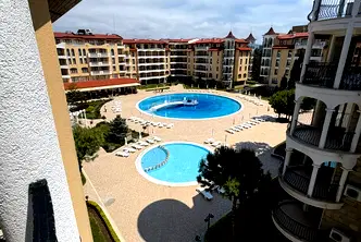 Тристаен апартамент в Бургас, к.к. Слънчев бряг