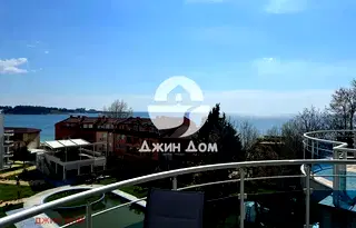 Тристаен апартамент в Бургас, с. Равда