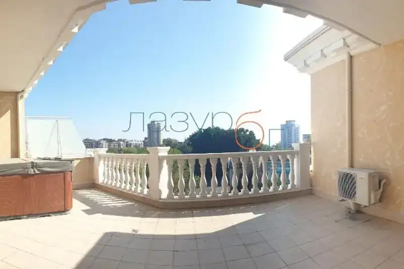 4-bedroom apartment in Oblast Burgas, Nesebyr