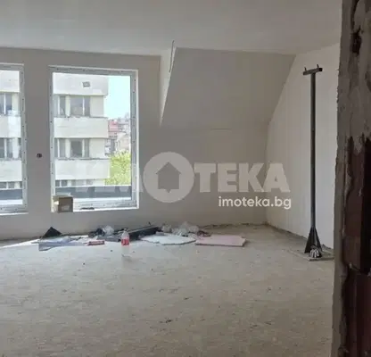Снимка 4 — Многостаен апартамент в София, Център
