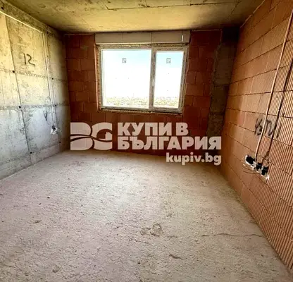 Снимка 5 — Двустаен апартамент във Варна, Левски 1