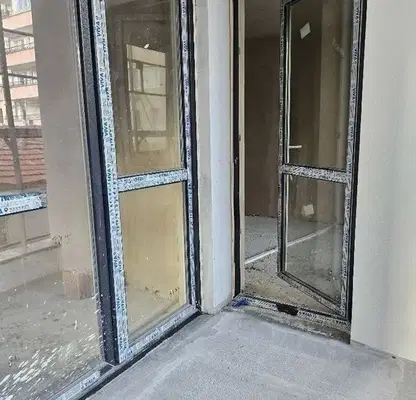 Снимка 5 — Тристаен апартамент във Варна, Погреби