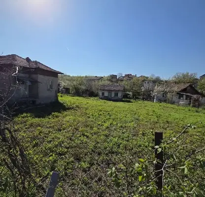 Photo 2 — Plot in Pernik, Moshino