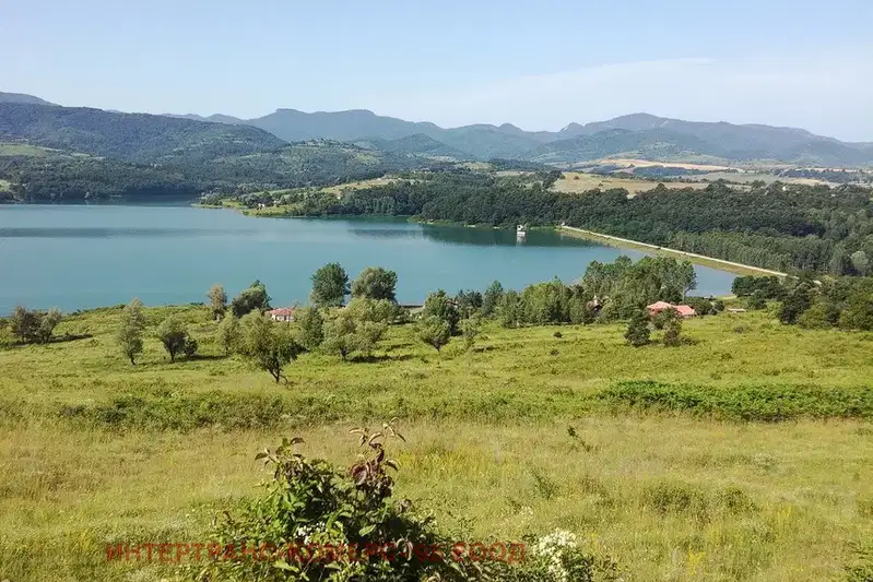 Plot in Oblast Lovech, Golyama Jelyazna