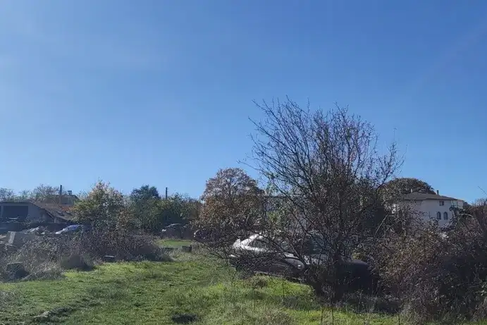 Парцел във Варна, с. Кичево