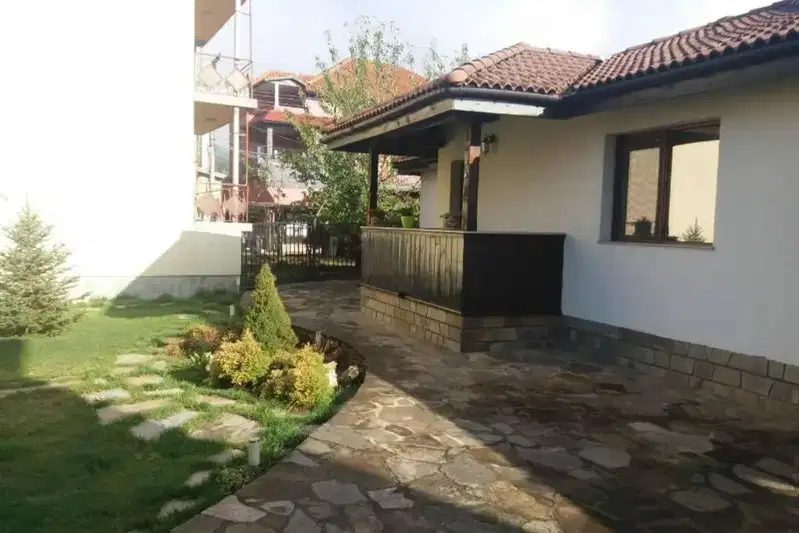 House in Kyrdjali, Centyr