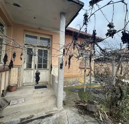 Снимка 4 — Къща във Велико Търново, с. Драганово