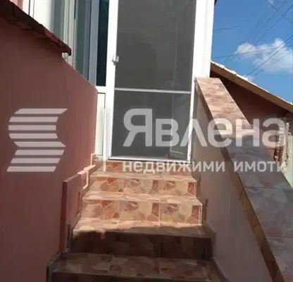 Снимка 4 — Къща в Ямбол, с. Козарево