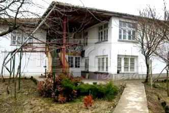 Къща във Велико Търново, с. Паисий
