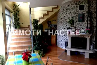 Къща в Шумен, Център