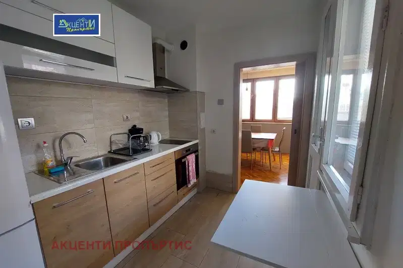 Многостаен апартамент във Велико Търново, Център