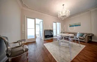 Многостаен апартамент в София, Център