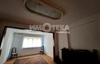 Многостаен апартамент в София, Център