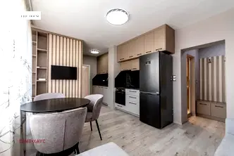 Многостаен апартамент в София, Красна поляна 3
