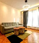 Двустаен апартамент с балкон и гледка към Витоша в Център, София