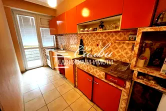 Двустаен апартамент в Шумен, Добруджански