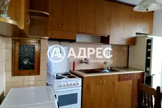 Двустаен апартамент с голяма тераса в Кършияка, Пловдив