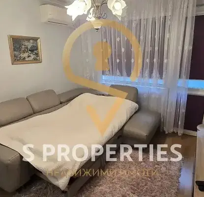 Снимка 2 — Двустаен апартамент във Варна, Лятно кино Тракия